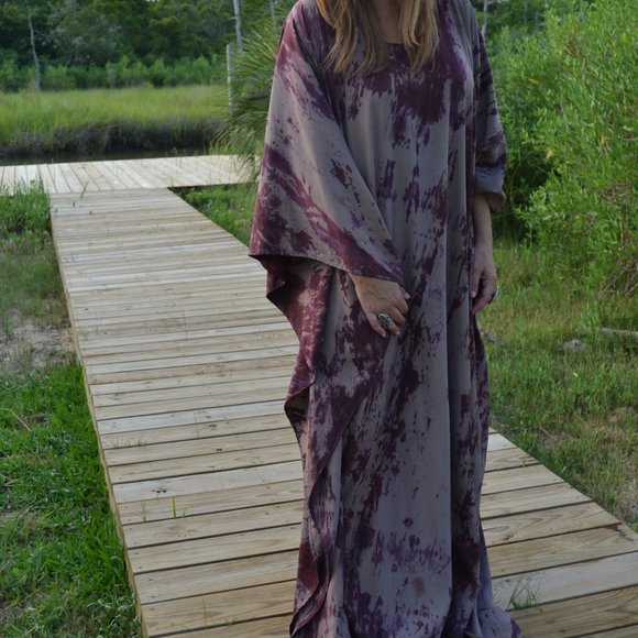 ******* SOLD **********  NEW Silk Caftan - Picture 4 of 16